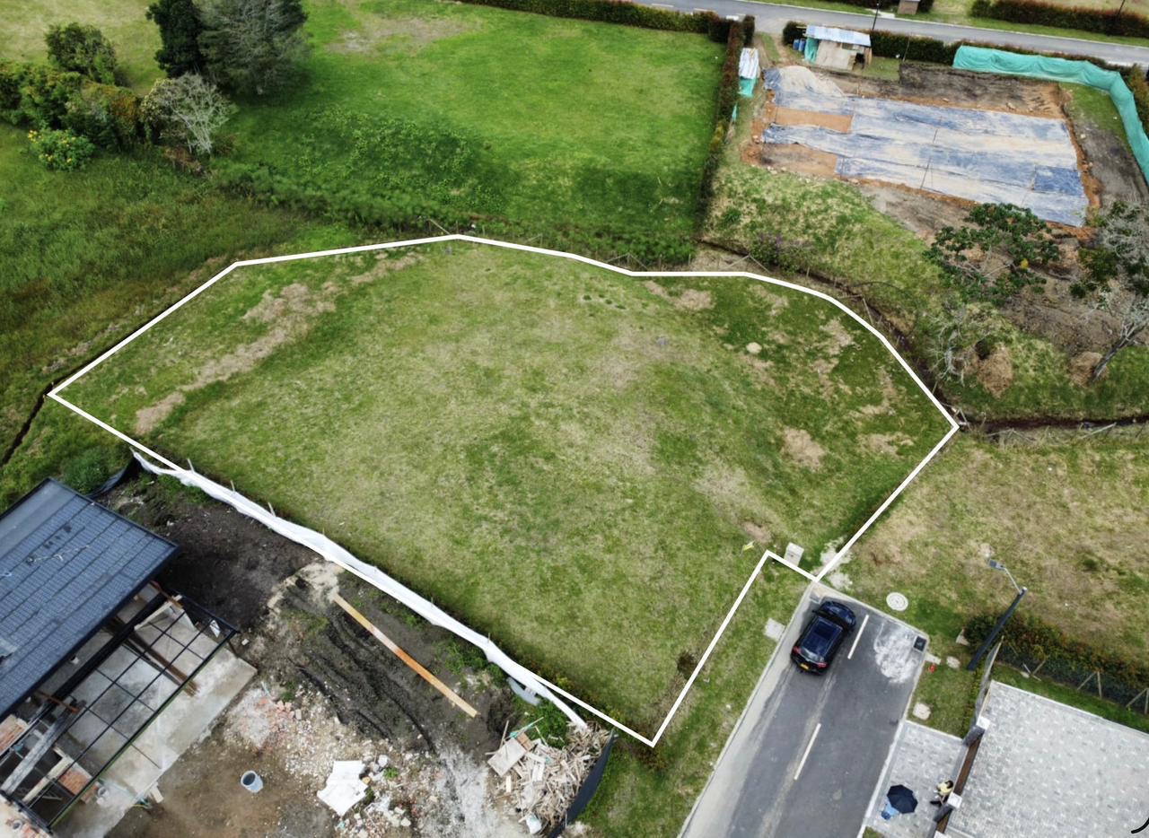 Miniatura 5 de Lote de 1.300 m² en La Ceja · Parcelación cerrada con vigilancia 24/7