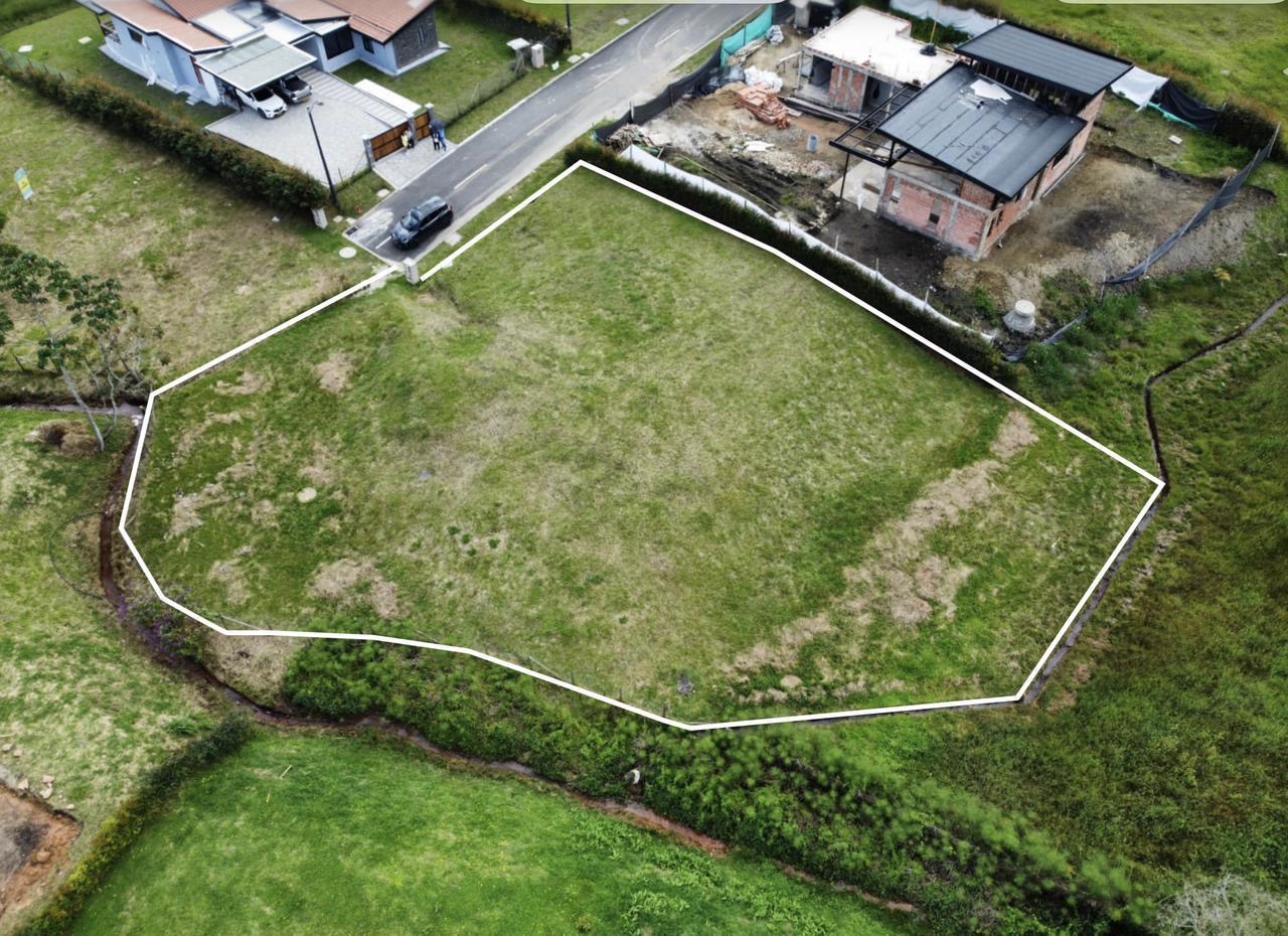 Miniatura 4 de Lote de 1.300 m² en La Ceja · Parcelación cerrada con vigilancia 24/7