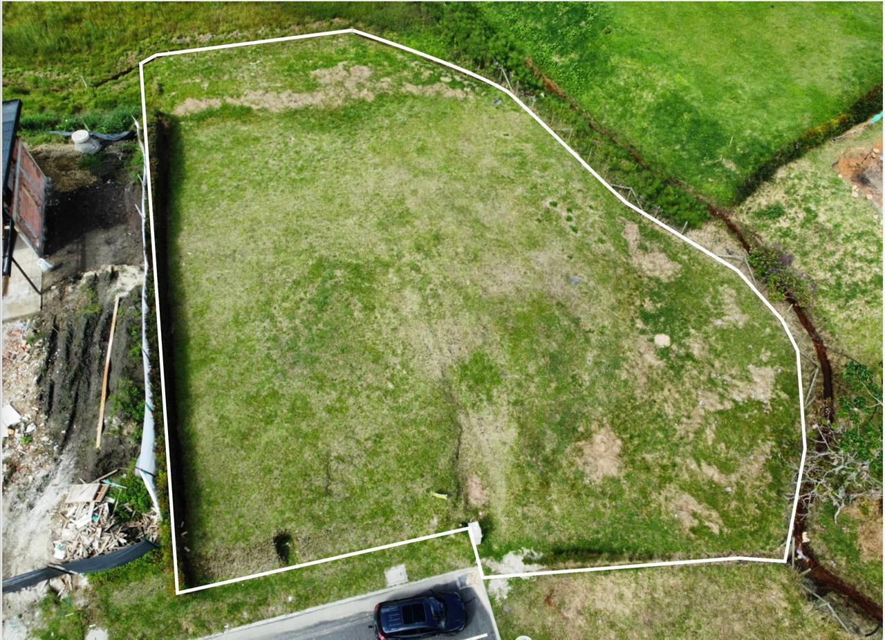 Lote en La Ceja — Lote de 1.300 m² en La Ceja · Parcelación cerrada con vigilancia 24/7