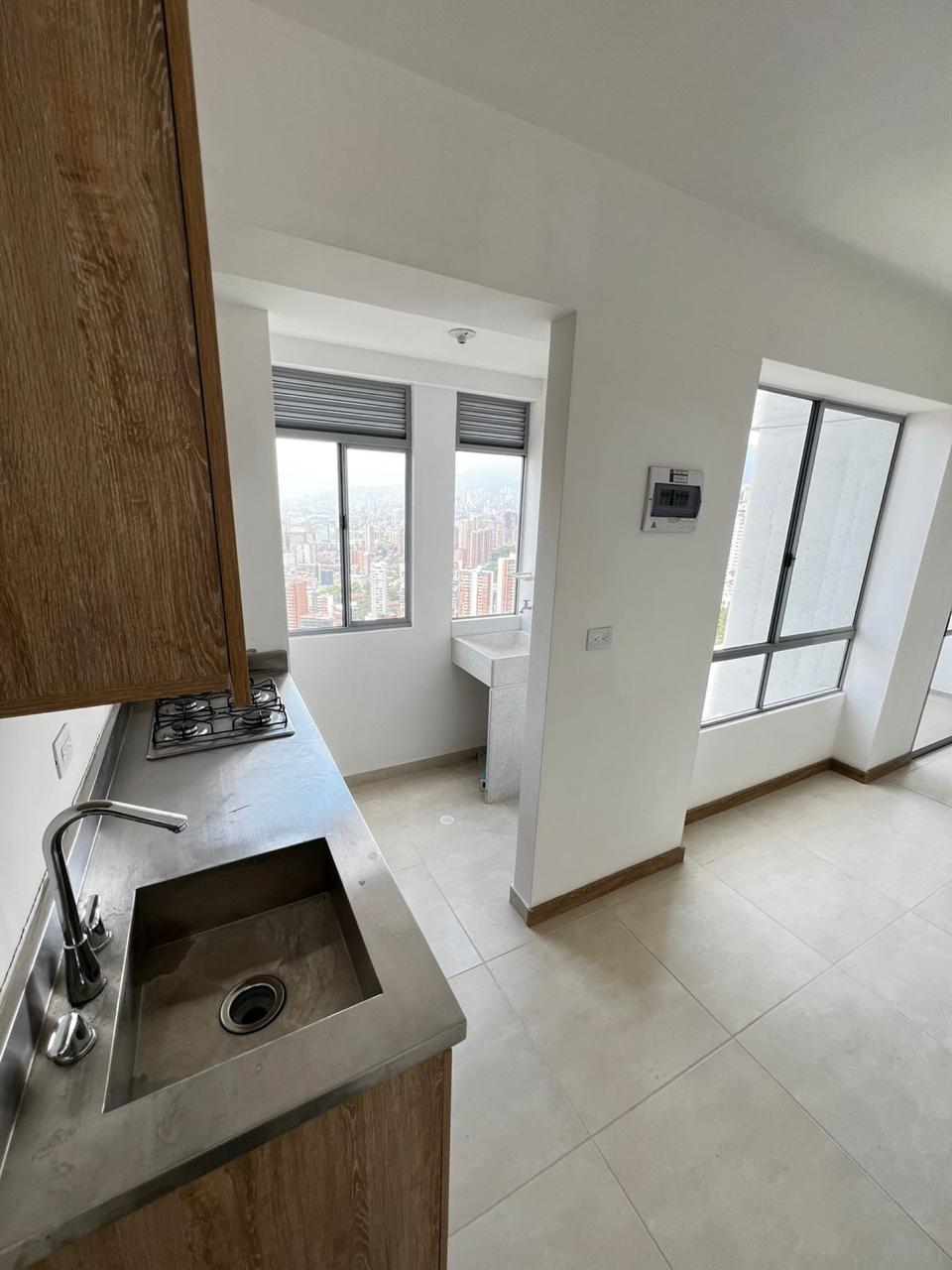 Miniatura 2 de Apartamento en Sabaneta · Unidad completa con todo